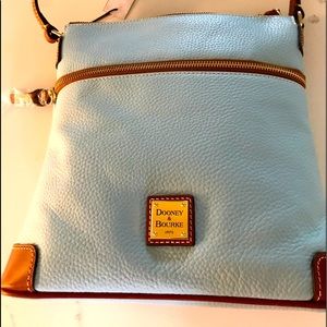 Brand new Dooney & Bourke Crossbody Bag.